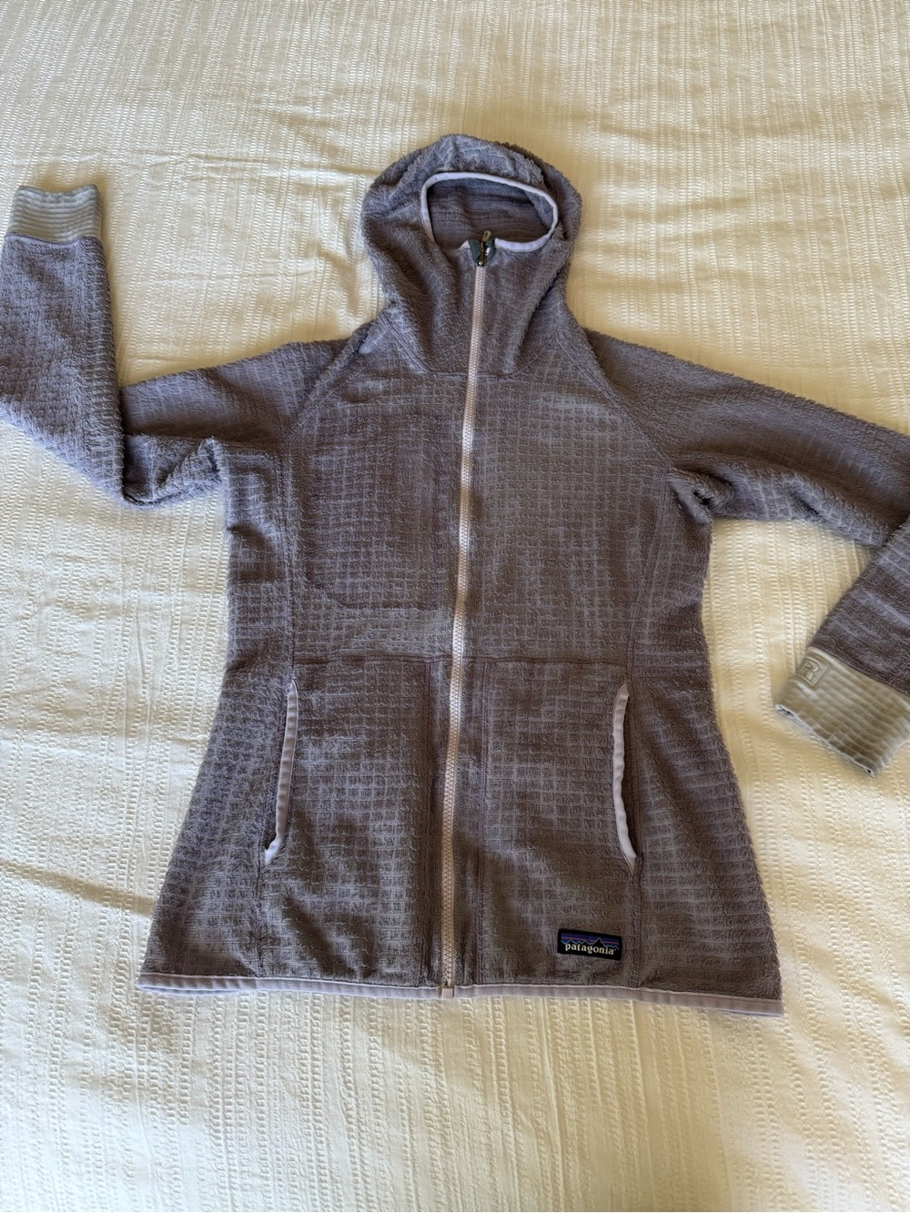 Patagonia Women’s Reversible Hooded Zip Fleece Jacket size S